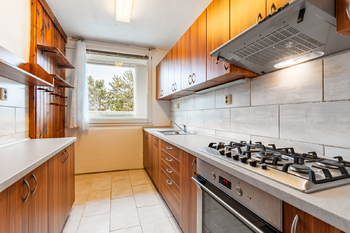 Prodej bytu 3+1 v osobním vlastnictví 68 m², Praha 9 - Újezd nad Lesy