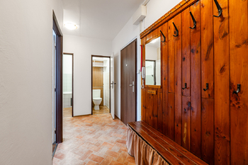 Prodej bytu 3+1 v osobním vlastnictví 68 m², Praha 9 - Újezd nad Lesy