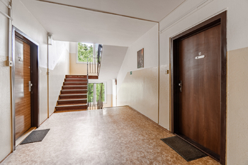 Prodej bytu 3+1 v osobním vlastnictví 68 m², Praha 9 - Újezd nad Lesy
