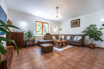 Prodej domu 213 m², Mirošovice
