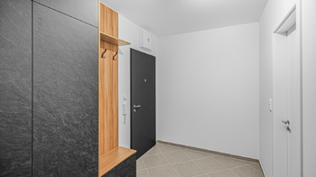 Prodej bytu 1+kk v osobním vlastnictví 42 m², Praha 5 - Třebonice