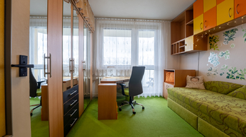 Ložnice s balkónem - Prodej bytu 2+1 v osobním vlastnictví 53 m², Vyškov