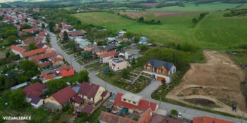 Prodej pozemku 1501 m², Hostěradice