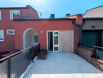Pronájem bytu 1+kk v osobním vlastnictví 36 m², Račetice