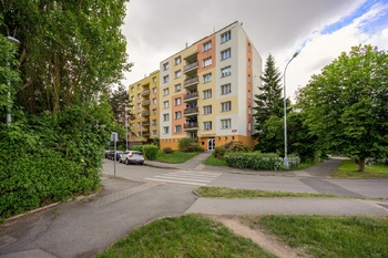 Okolí - Prodej bytu 4+1 v osobním vlastnictví 80 m², Praha 4 - Kamýk