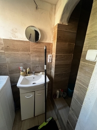 Prodej nájemního (činžovního) domu 400 m², Teplice