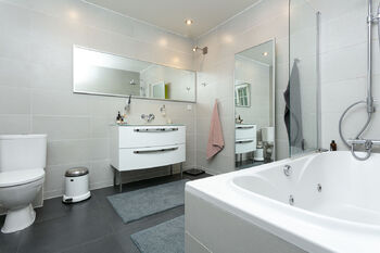 Pronájem domu 302 m², Praha 6 - Nebušice