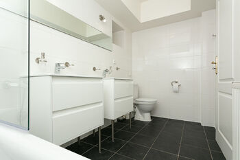 Pronájem domu 302 m², Praha 6 - Nebušice