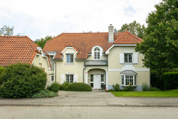 Pronájem domu 302 m², Praha 6 - Nebušice
