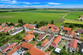 dům a okolí - Prodej domu 121 m², Bříství