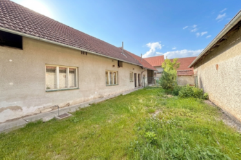 zahrada - Prodej domu 121 m², Bříství