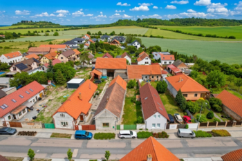 dům a okolí - Prodej domu 121 m², Bříství