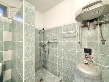 koupelna - Prodej domu 121 m², Bříství