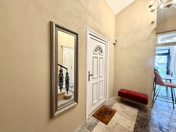 Prodej bytu 2+kk v osobním vlastnictví 45 m², Karlovy Vary