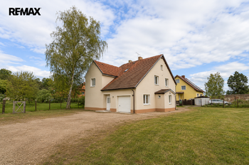 Prodej domu 550 m², Lubenec