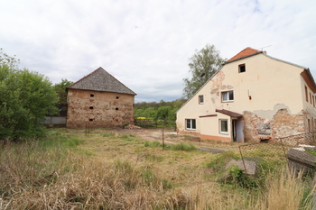 Prodej domu 550 m², Lubenec