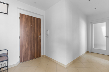 Prodej bytu 2+kk v osobním vlastnictví 56 m², Praha 5 - Zličín