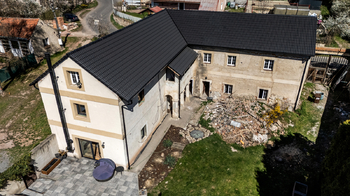 Prodej nájemního domu 330 m², Černuc