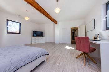 Prodej nájemního domu 330 m², Černuc