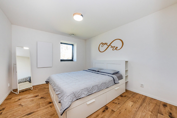 Prodej nájemního domu 330 m², Černuc