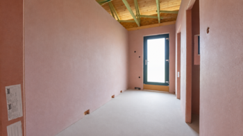 Hlavní vstup do domu s WC a technickou místností - Prodej domu 130 m², Prosenická Lhota
