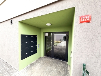Pronájem bytu 1+kk v osobním vlastnictví 32 m², Dobřichovice