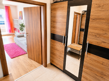 Pronájem bytu 1+kk v osobním vlastnictví 33 m², Praha 10 - Uhříněves
