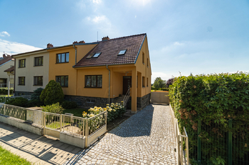 Prodej domu 267 m², Šlapanice