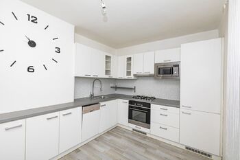 Kuchyň - Pronájem bytu 2+1 v osobním vlastnictví 53 m², Roudnice nad Labem