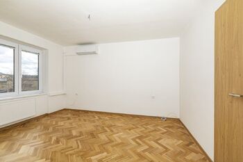 Ložnice - Pronájem bytu 2+1 v osobním vlastnictví 53 m², Roudnice nad Labem