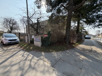 Prodej pozemku 709 m², České Budějovice