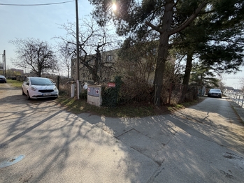 Prodej pozemku 709 m², České Budějovice