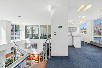 Pronájem kancelářských prostor 226 m², Praha 8 - Libeň