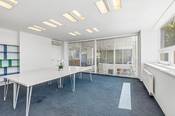 Pronájem kancelářských prostor 226 m², Praha 8 - Libeň