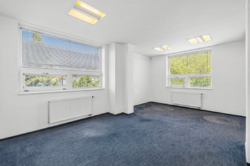 Pronájem kancelářských prostor 226 m², Praha 8 - Libeň