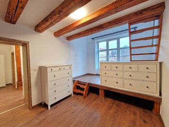 Pronájem bytu 1+kk v osobním vlastnictví 38 m², Praha 4 - Nusle