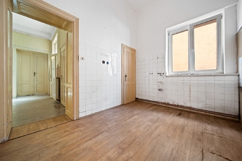 kuchyně č.2 - Prodej domu 340 m², Břeclav