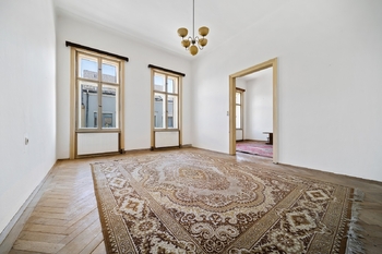 pokoj č.1 - Prodej domu 340 m², Břeclav