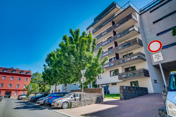 Prodej bytu 3+kk v osobním vlastnictví 75 m², Praha 8 - Libeň