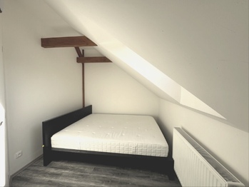 ložnice - Prodej bytu 2+kk v osobním vlastnictví 44 m², Praha 10 - Kolovraty
