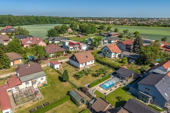 okolí - Prodej domu 180 m², Praha 5 - Sobín