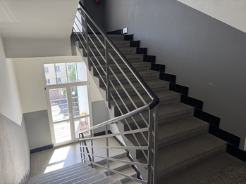 interiér domu - Pronájem bytu 2+kk v osobním vlastnictví 46 m², Praha 4 - Nusle