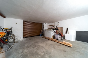 Garáž - Prodej domu 244 m², Kroměříž