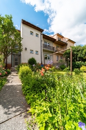 Pohled na dům ze zahrady - Prodej domu 244 m², Kroměříž