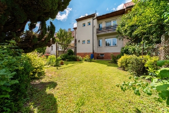 Pohled na dům ze zahrady - Prodej domu 244 m², Kroměříž