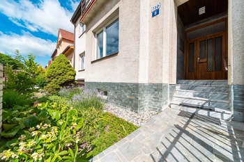 Předzahrádka - Prodej domu 244 m², Kroměříž