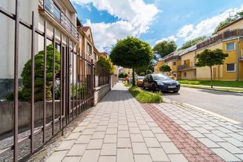 Pohled z ulice - Prodej domu 244 m², Kroměříž