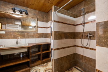 Uklizeno AI - Prodej domu 136 m², Hrubá Vrbka