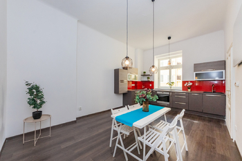 Prodej bytu 2+1 v osobním vlastnictví 90 m², Praha 3 - Vinohrady