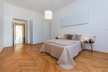 Prodej bytu 2+1 v osobním vlastnictví 90 m², Praha 3 - Vinohrady